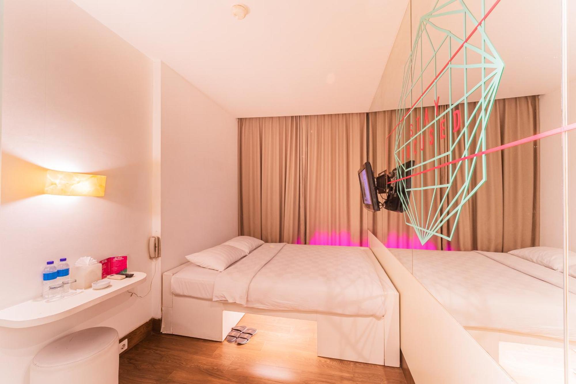 J Icon Hip Hotel Balikpapan Kültér fotó